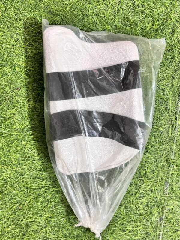 Cricket Thigh Guard - Image 2